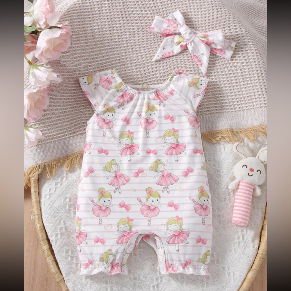 bundle 3 pieces baby clothes. size 0-3m .